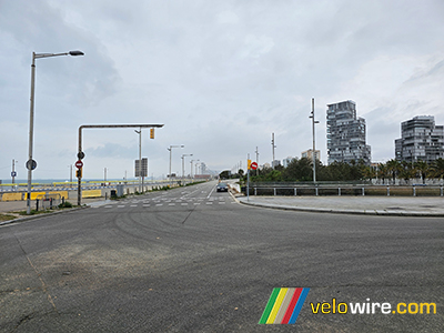 C'est ici que se déroulent les premiers kilomètres du contre-la-montre par équipe - © Thomas Vergouwen / velowire.com C'est ici que se déroulent les premiers kilomètres du contre-la-montre par équipe - © Thomas Vergouwen / velowire.com