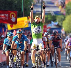 André Greipel (Columbia HTC) wint de etappe - © Unipublic André Greipel (Columbia HTC) wint de etappe - © Unipublic