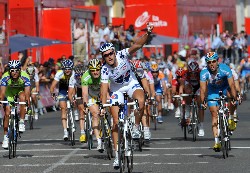 Anthony Roux (Française des Jeux) wint de etappe - © Unipublic Anthony Roux (Française des Jeux) wint de etappe - © Unipublic