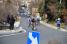 The peloton leaves Suze-la-Rousse (2) (601x)