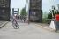 The peloton crosses a bridge (406x)