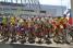 The peloton at the start (527x)