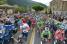 Le peloton au départ à Sisteron (218x)