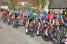 The peloton in Anlezy (2) (350x)