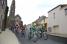 Le peloton à l'église de Saint-Fiacre (458x)