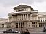 Isa & Ninie in front of the theater of Warsaw (145x)