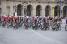 The peloton at the first crossing of the Place de la Concorde in Paris (16x)