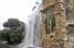 Een waterval bij het kasteel (392x)