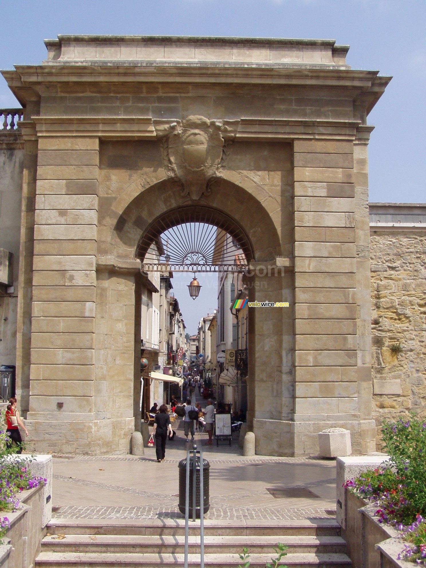 Carcassonne: city gate (new part of the city)