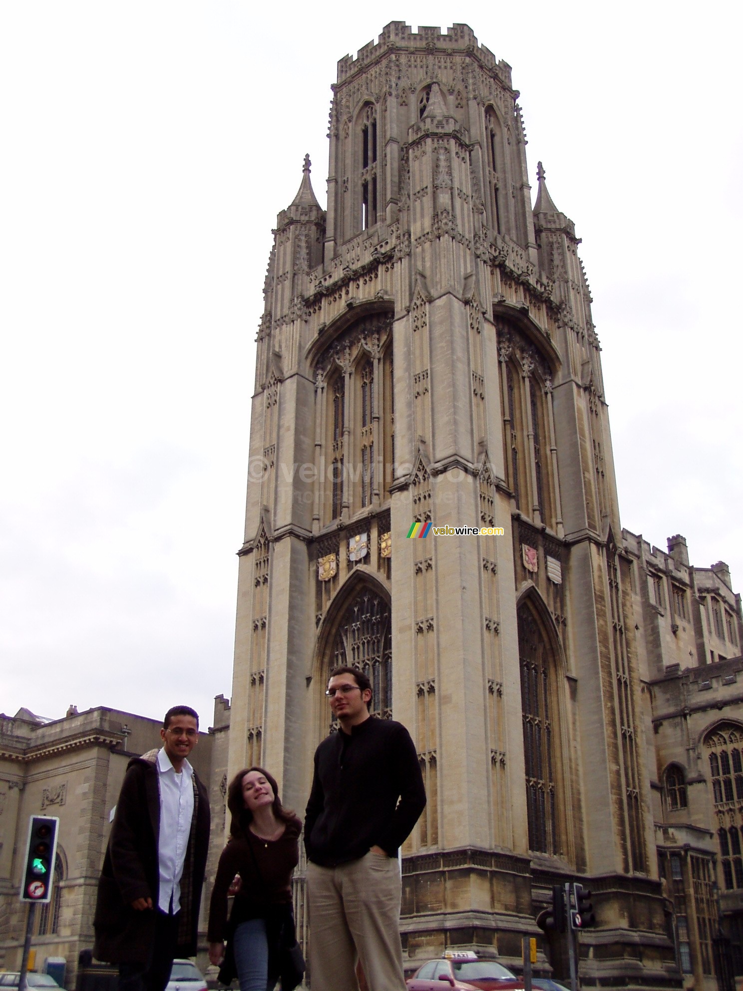 Khalid, Marie & Cdric devant l'Universit de Bristol