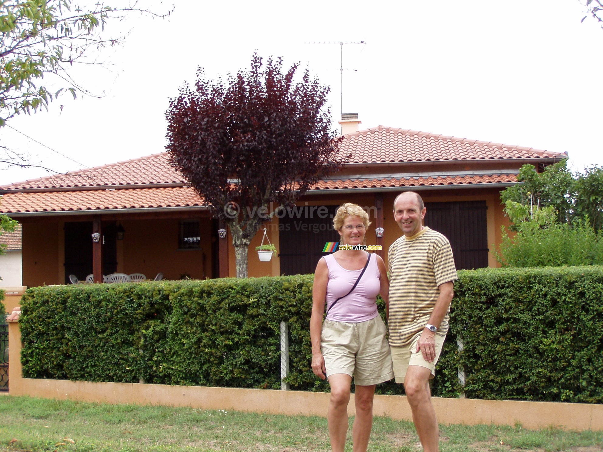 Mijn ouders trots voor hun tweede huis in Couffouleux