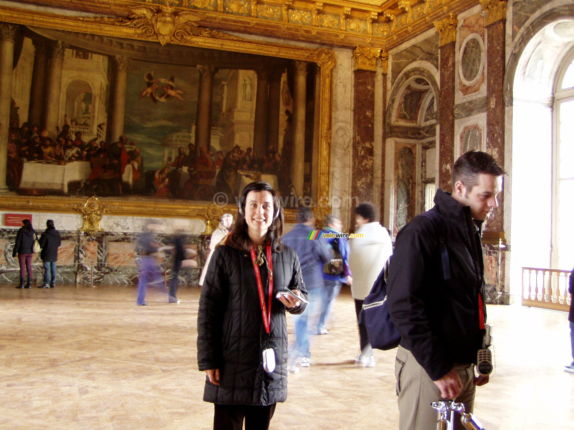 Almudena & Bas dans une des salles du Chteau de Versailles