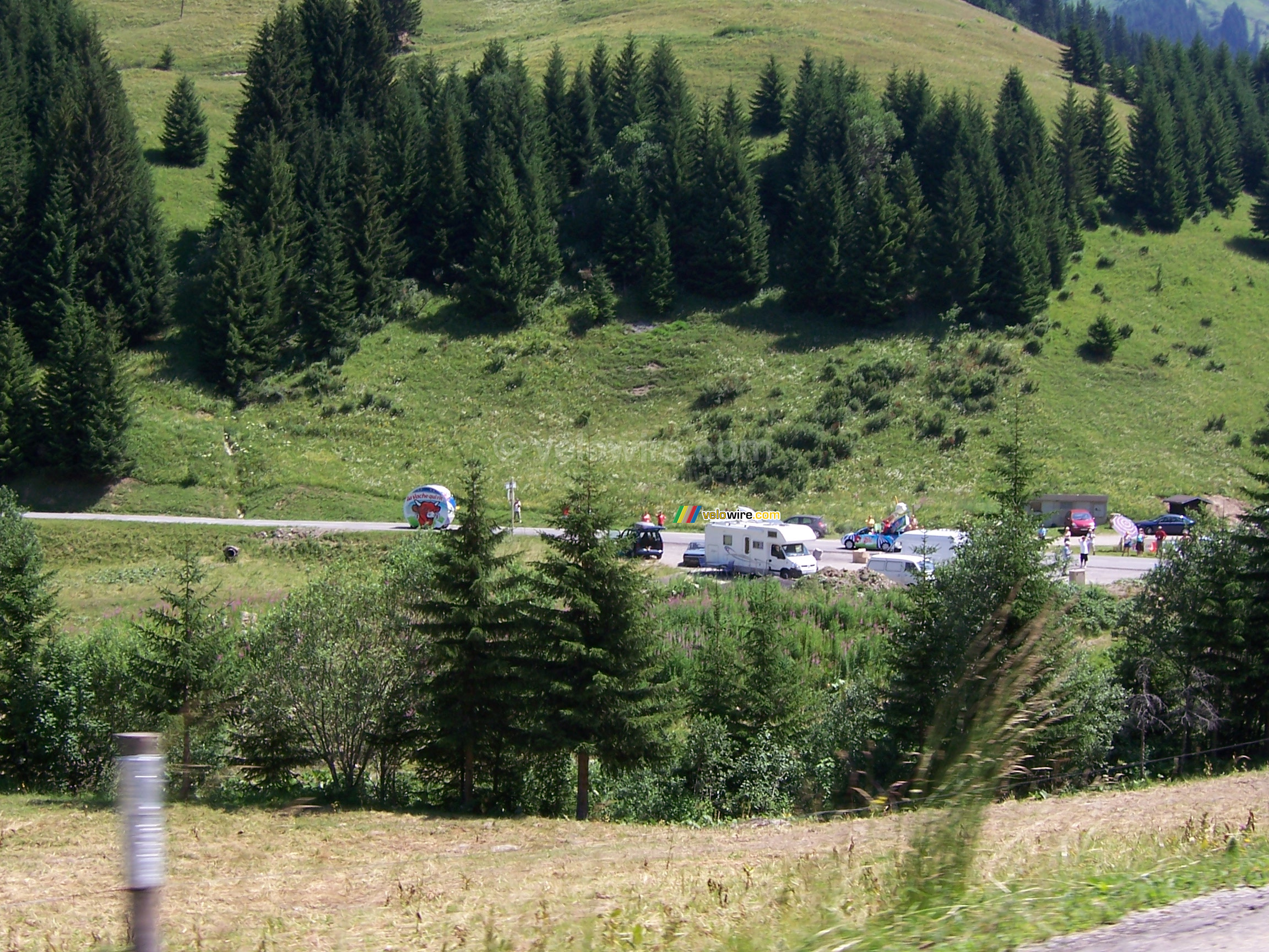 Oh oh ... ils nous fuient !! - [1 jour dans la caravane de La Vache Qui Rit]