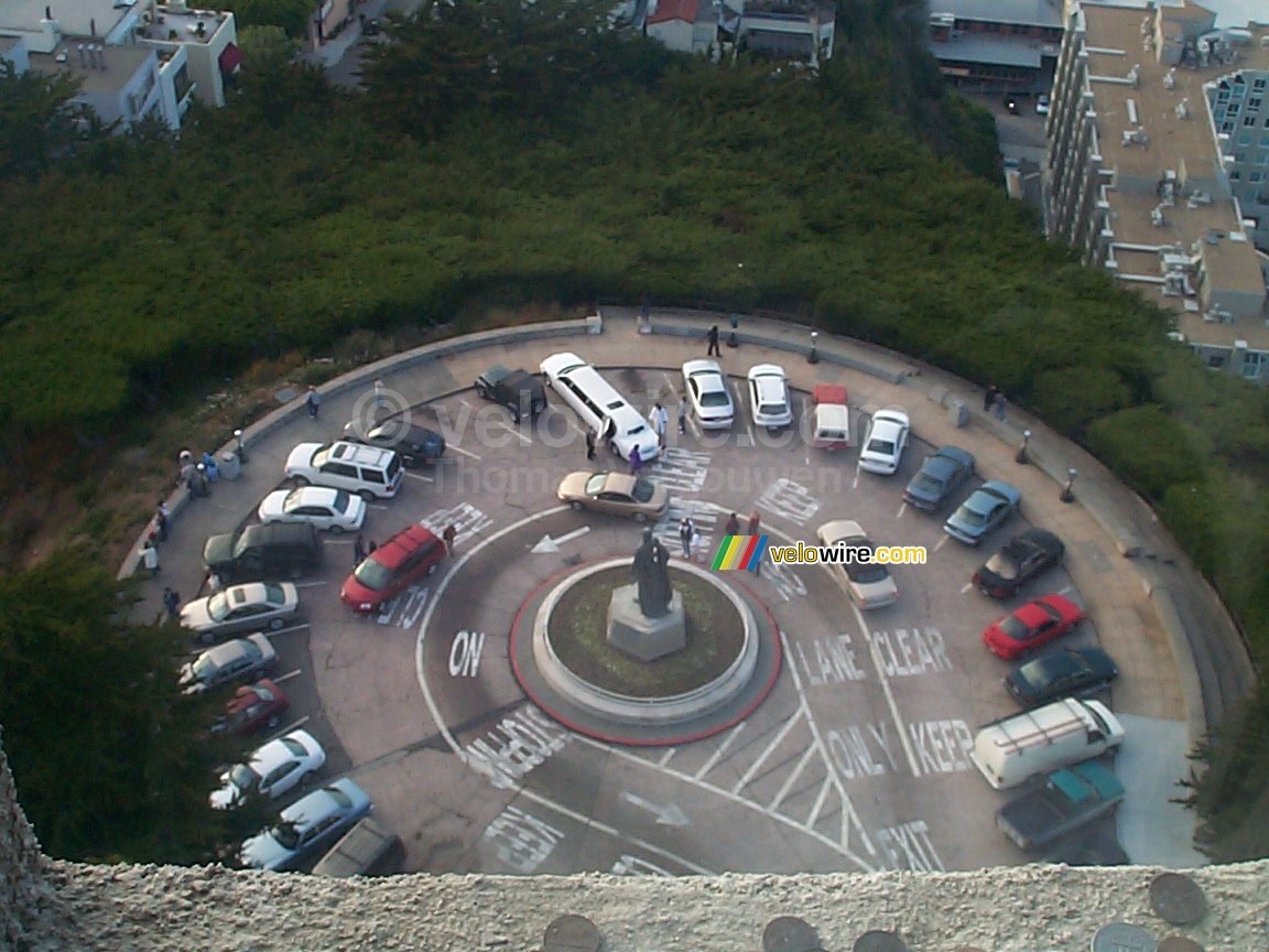 [San Francisco] - De parkeerplaats onderaan de Coit Tower