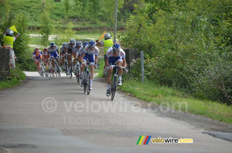 Het peloton onder leiding van Saur-Sojasun