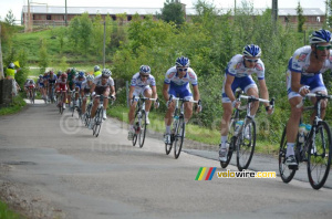 Le peloton emmené par Saur-Sojasun (2) (332x)