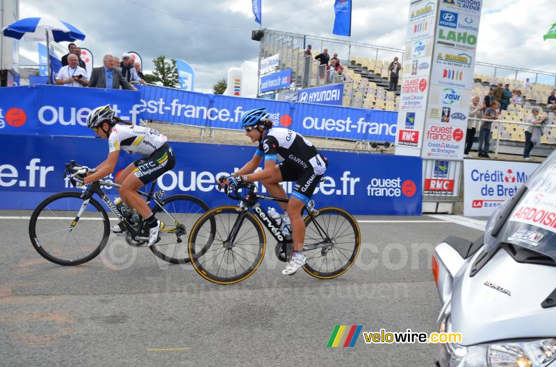 Evelyn Stevens (HTC-Highroad) & Sharon Laws (Garmin-Cervlo)