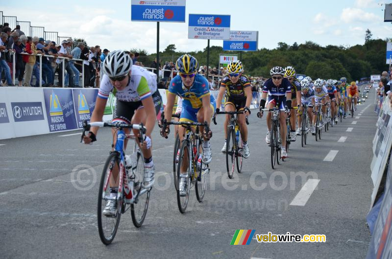 The peloton with Emma Johansson