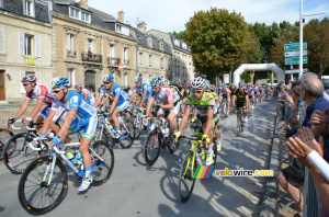 Team NetApp at the start of Paris-Brussels (374x)