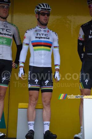 Mark Cavendish (HTC-Highroad), only once in black rainbow shorts (570x)