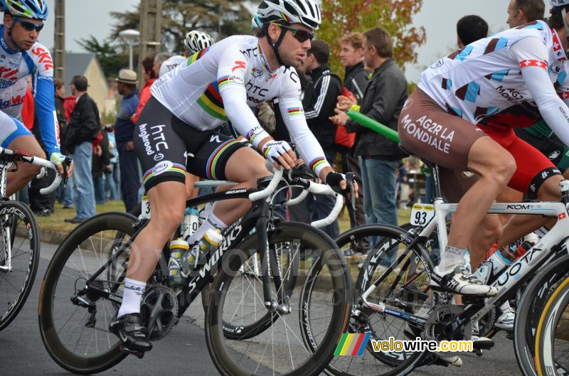 Mark Cavendish (HTC-Highroad) at the start