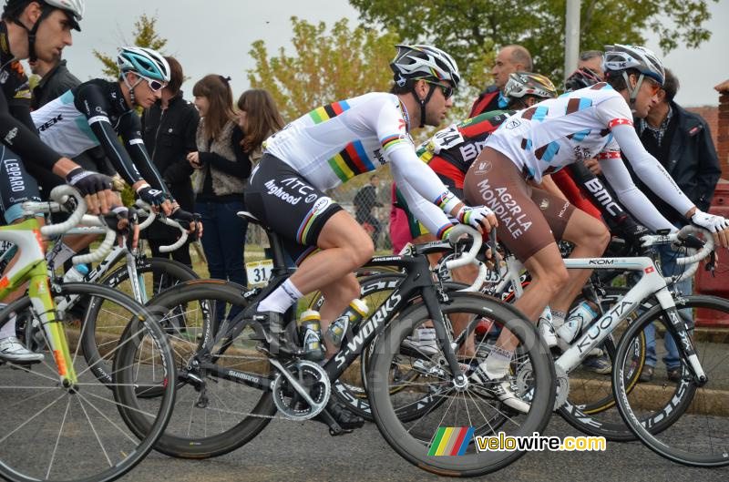 Mark Cavendish (HTC-Highroad) at the start (2)