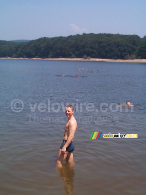 Stefan in the lake 'du Lampy' (472x)