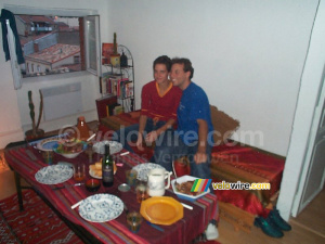 Céline & Michoux in Isabelle's flat (493x)