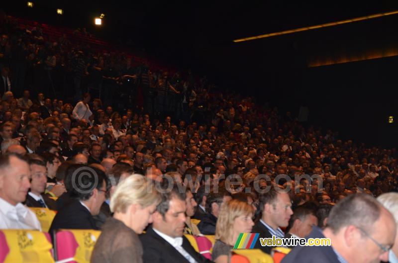 Le Palais des Congrès est bondé