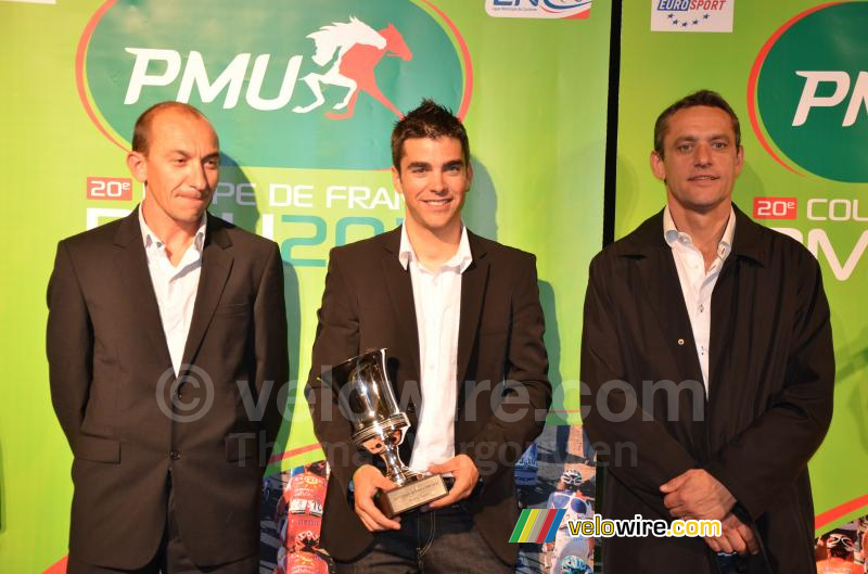 Tony Gallopin (Cofidis, best young rider) with Christophe Agnolutto & Jacky Durand