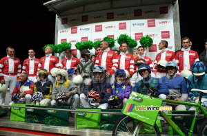 La photo de groupe (667x)