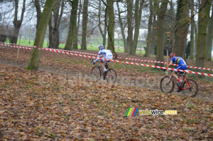 Christophe Delamarre chasing behind Jérémy Roy (452x)