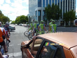 Liquigas-Cannondale rentre à vélo à l'hôtel (1) (414x)