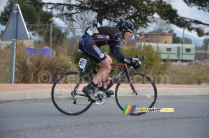 Franck Vermeulen (Véranda Rideau-Super U) chasing the breakaway (2) (617x)