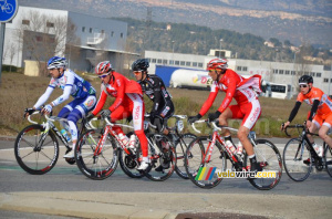 Samuel Dumoulin (Cofidis) relaxed behind the cars (2) (495x)