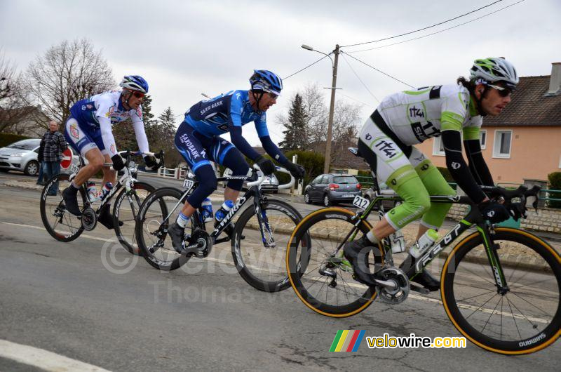 Roy Curvers (1t4i), Michael Morkov (Saxo Bank) & Jimmy Engoulvent (Saur-Sojasun) en échappée