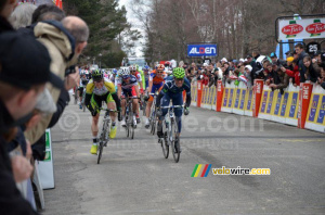 Simon Gerrans (GreenEDGE) & Alejandro Valverde (Movistar) sprint for victory (513x)