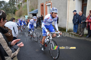 FDJ BigMat at the front of the peloton on top of the Côte de Bohardy (445x)
