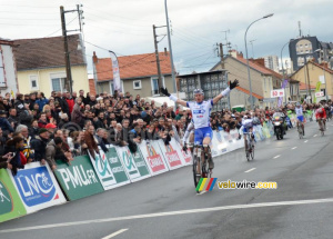 Arnaud Démare (FDJ BigMat) wins Cholet-Pays de Loire 2012 (727x)