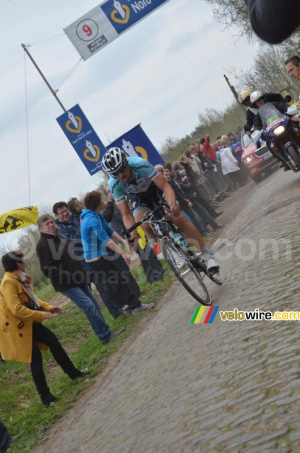 Tom Boonen (Omega Pharma-QuickStep) on his way to victory (991x)