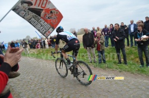 Bernhard Eisel (Team Sky), 110th Paris-Roubaix (576x)