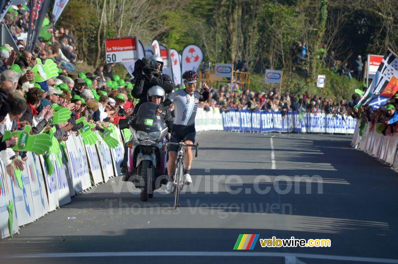 Ryan Roth (Spidertech) fête sa victoire (1)