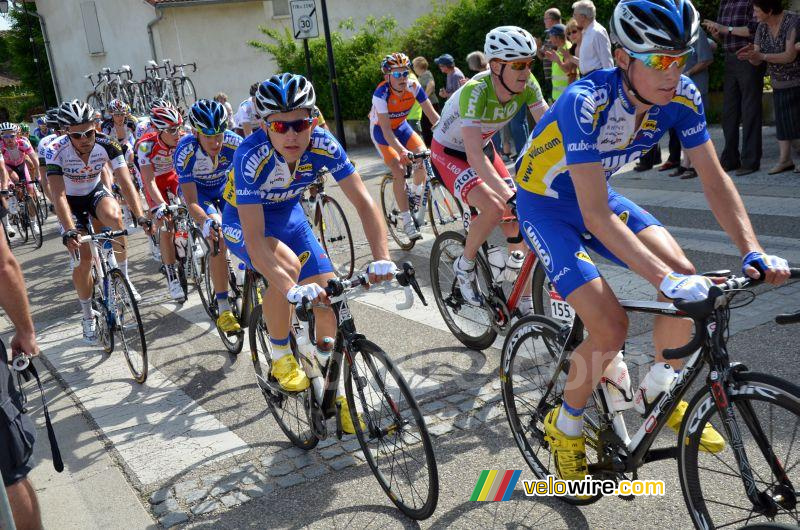 Les coureurs de Vulco-Vaulx en Velin sur la Côte de Saint Jean de Soudain