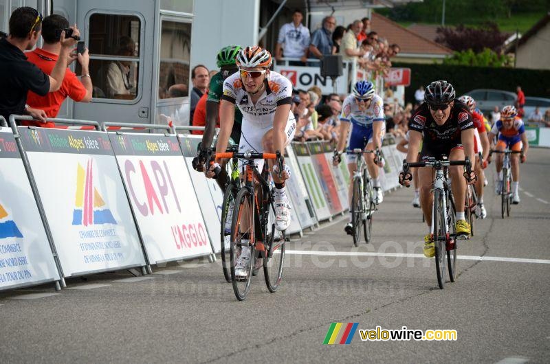 Romain Hardy (Bretagne-Schuller) finishes second