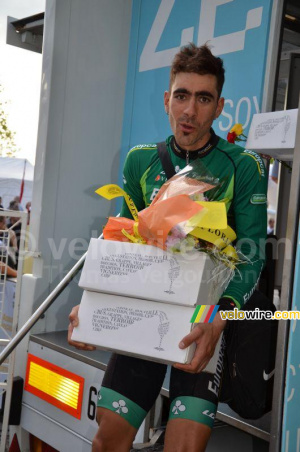 Jérôme Cousin (Team Europcar), c'est lourd les bouteilles ! (294x)