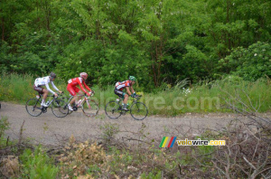 The breakaway: Jérôme Cousin, Florent Barle & Gabriel Chavanne (315x)