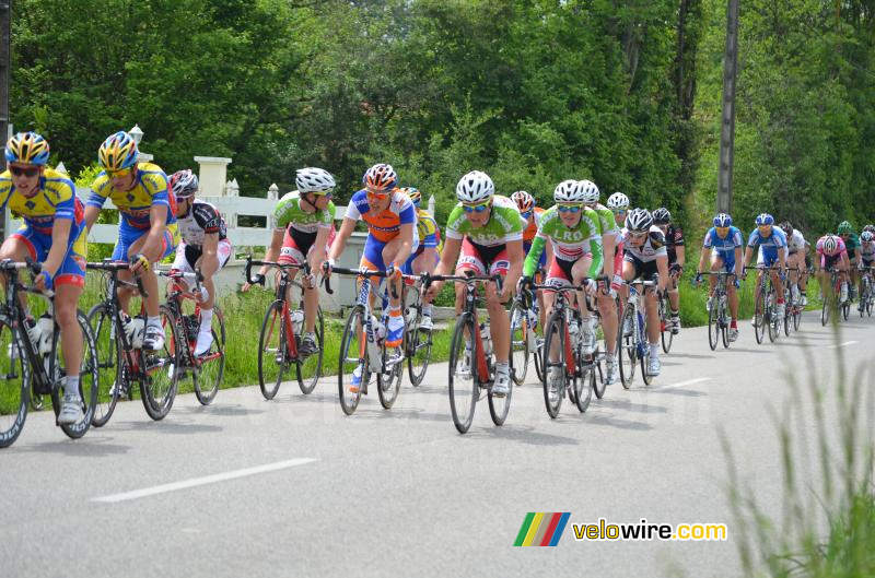 Brian Megens (Rabobank) tussen renners van Glud&Marstrand