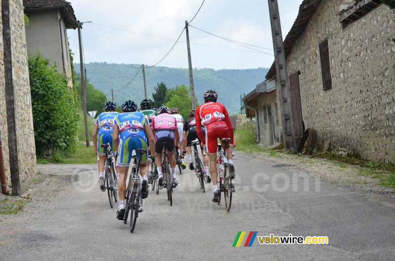 David Moncouti (Cofidis) aan de achterkant van het peloton