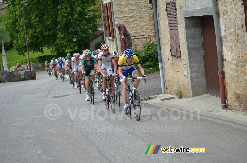 Paul Poux (Saur-Sojasun) leading the peloton (2)