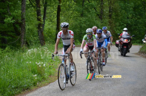 Le groupe de tête sur le col (2) (200x)